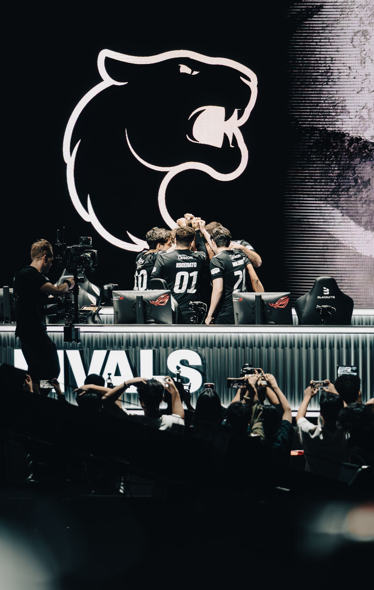 BLAST Premier Hong Kong Rivals 2025 - Photo 3